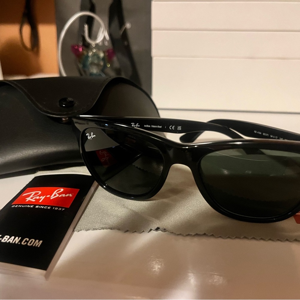 Ray-Ban HighStreet Sunglasses